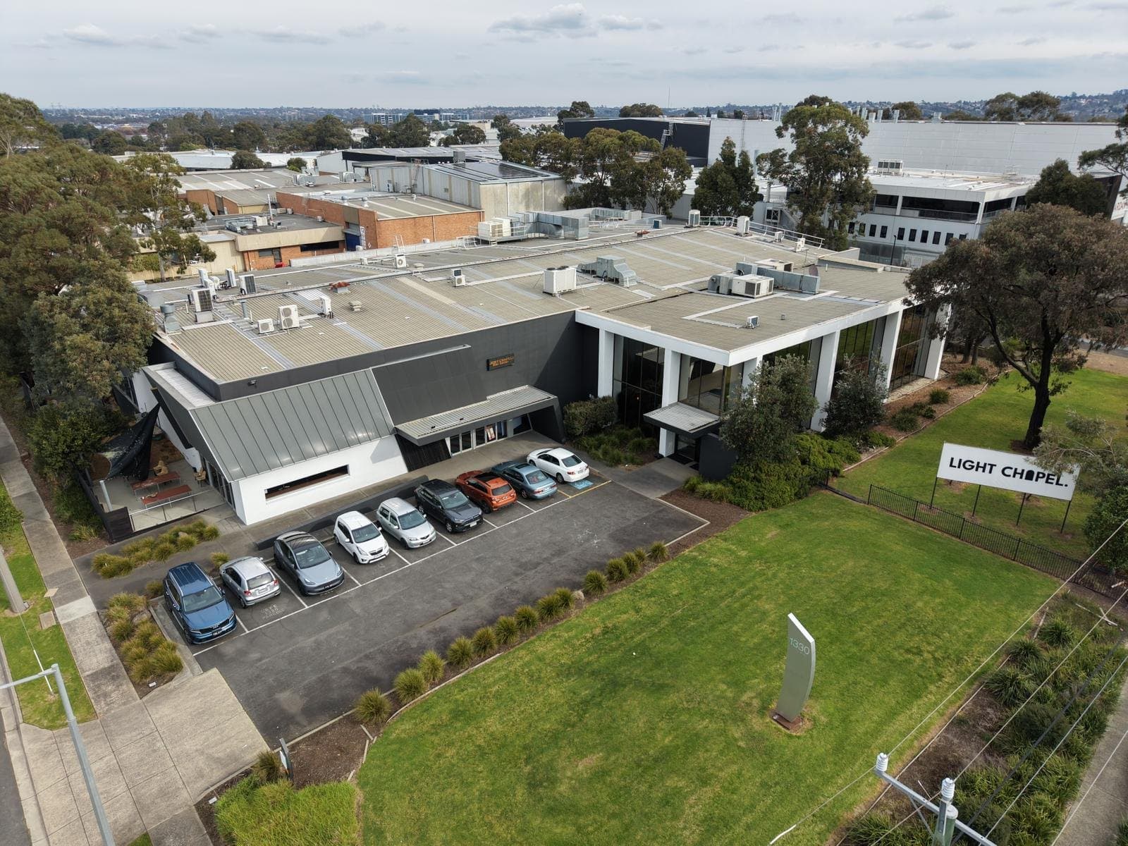 Exterior Commercial Repaint, Scoresby